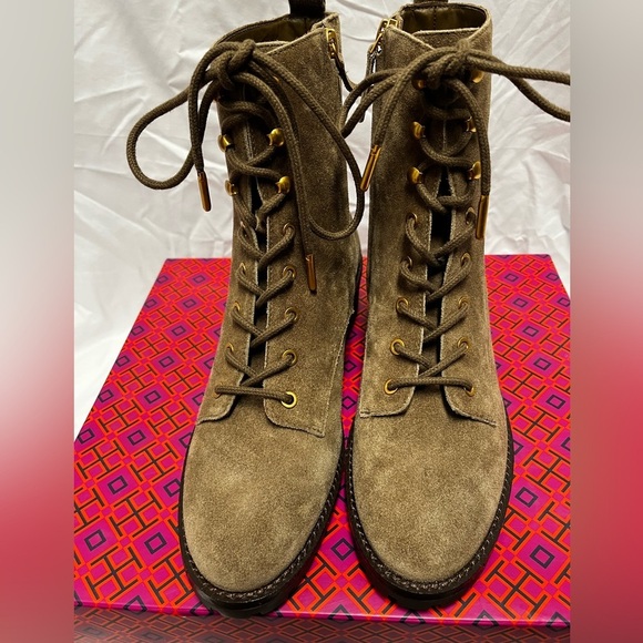 Tory Burch Shoes - NWT Tory Burch Combat Lug Sole Boots size 9